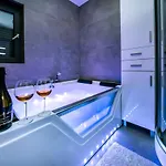 Dom wakacyjny Hot Tub Jacuzzi Chillout *