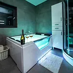 Hot Tub Jacuzzi Chillout * Kołobrzeg